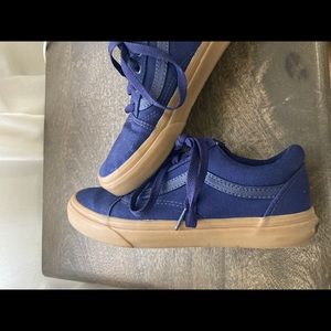 LAST CHANCE - NAVY VANS